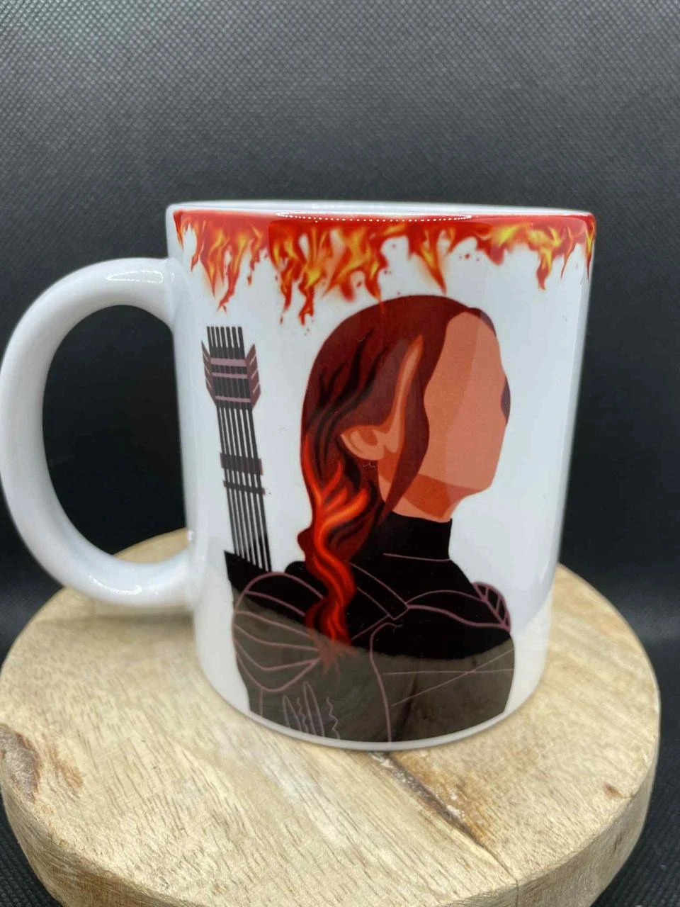 ☕ Mug en Céramique – Hunger Games 🏹🔥